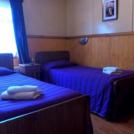 Hostal Victoria Punta Arenas Extérieur photo