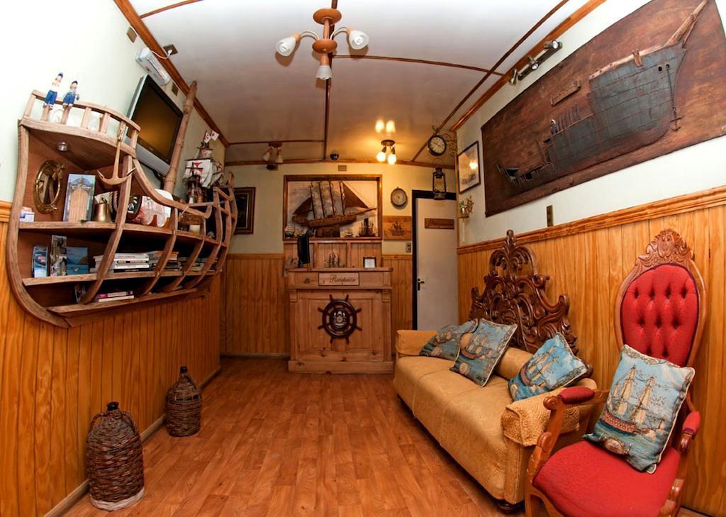 Hostal Victoria Punta Arenas Extérieur photo
