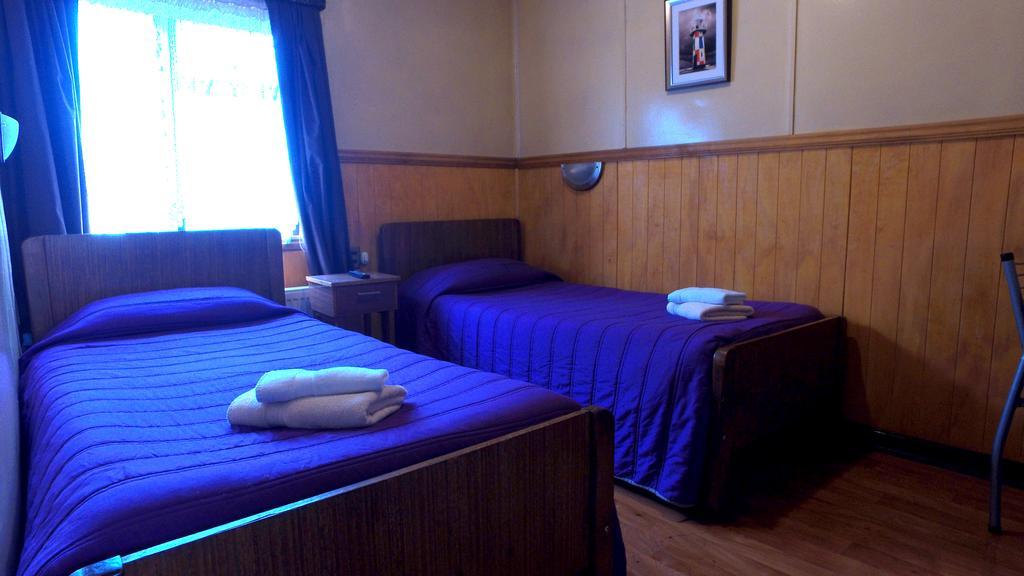 Hostal Victoria Punta Arenas Extérieur photo
