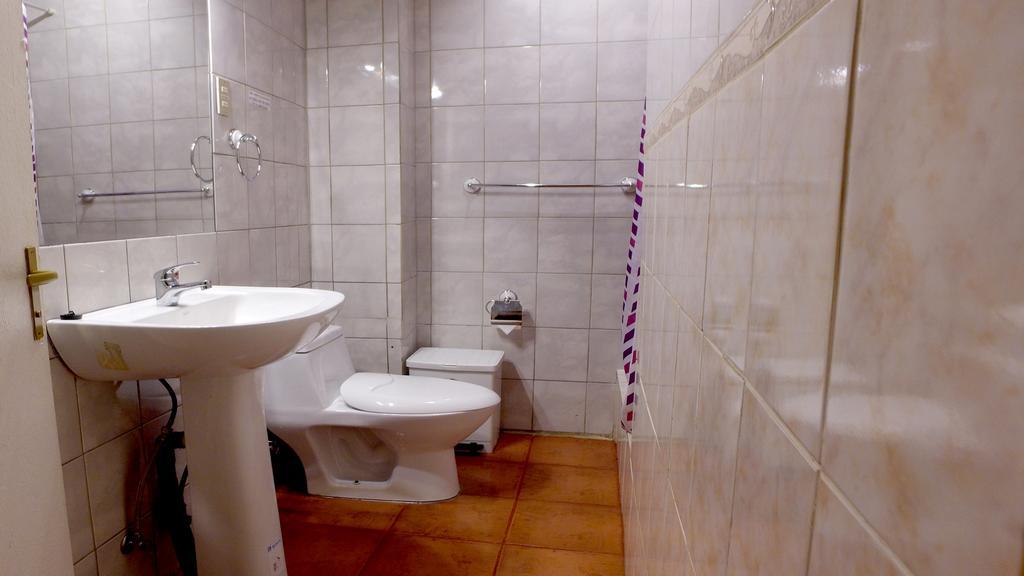 Hostal Victoria Punta Arenas Extérieur photo