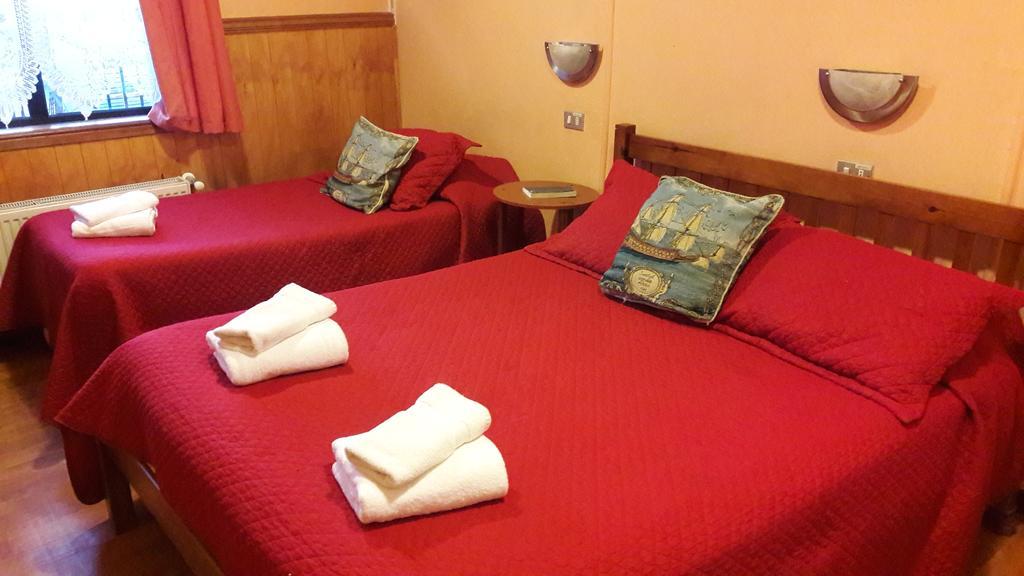 Hostal Victoria Punta Arenas Extérieur photo